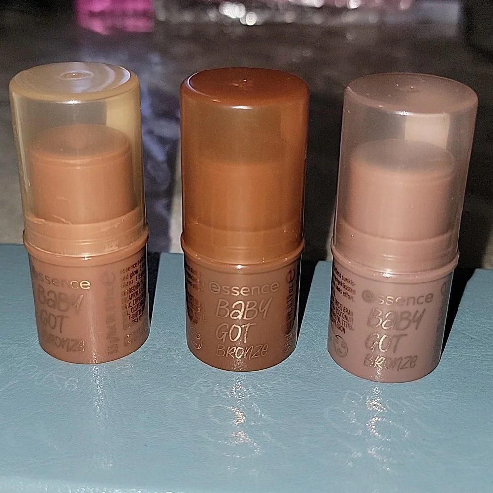 Essence Baby Got Bronze Bronzer Stick